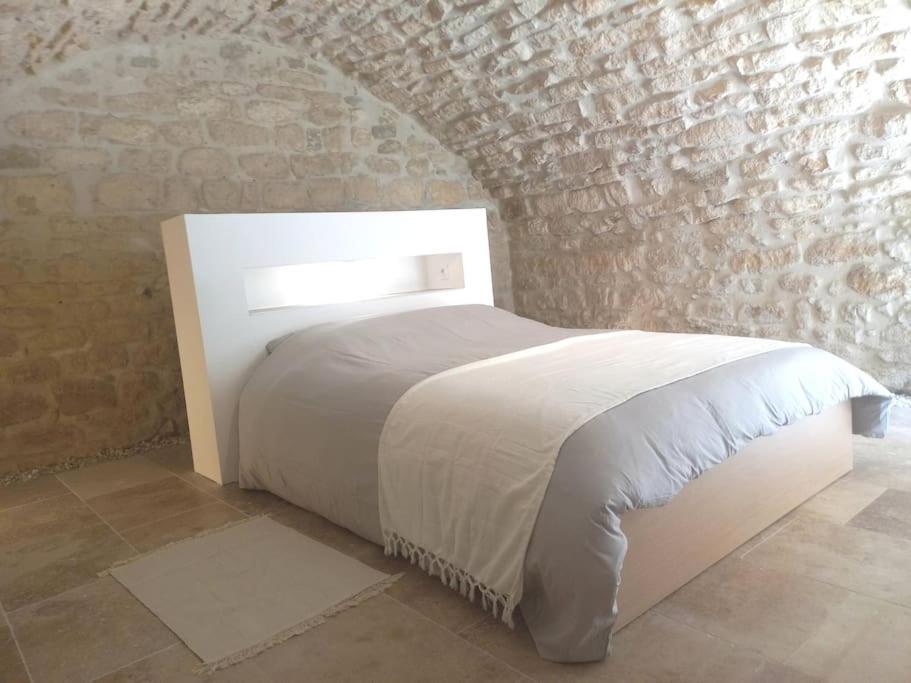 Le Clos Du Rempart - 2 A 4 Pers. Saint-Restitut Bagian luar foto